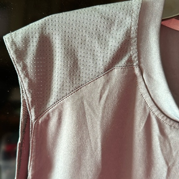 Adidas Climalite Sleeveless Shirt Large - Picture 4 of 7
